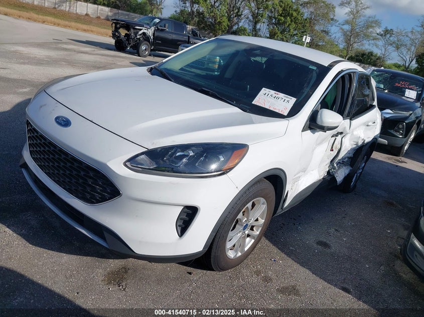 VIN 1FMCU0G67LUB73986 2020 FORD ESCAPE SE