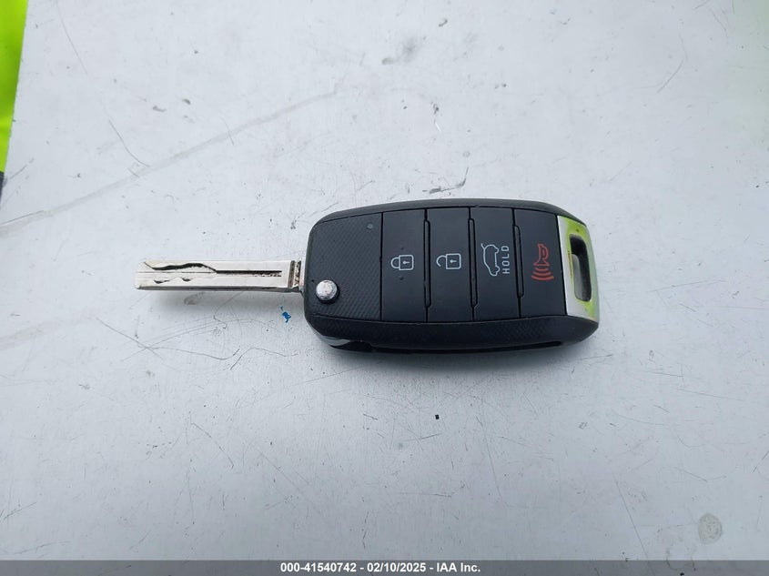 2016 KIA SOUL VIN: KNDJP3A5XG7392675