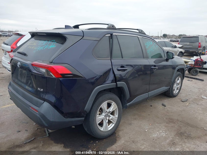 2019 TOYOTA RAV4 XLE - 2T3W1RFV4KC021738
