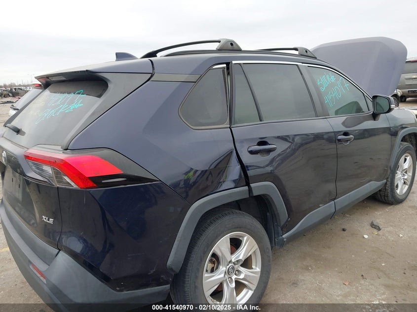 2019 TOYOTA RAV4 XLE - 2T3W1RFV4KC021738