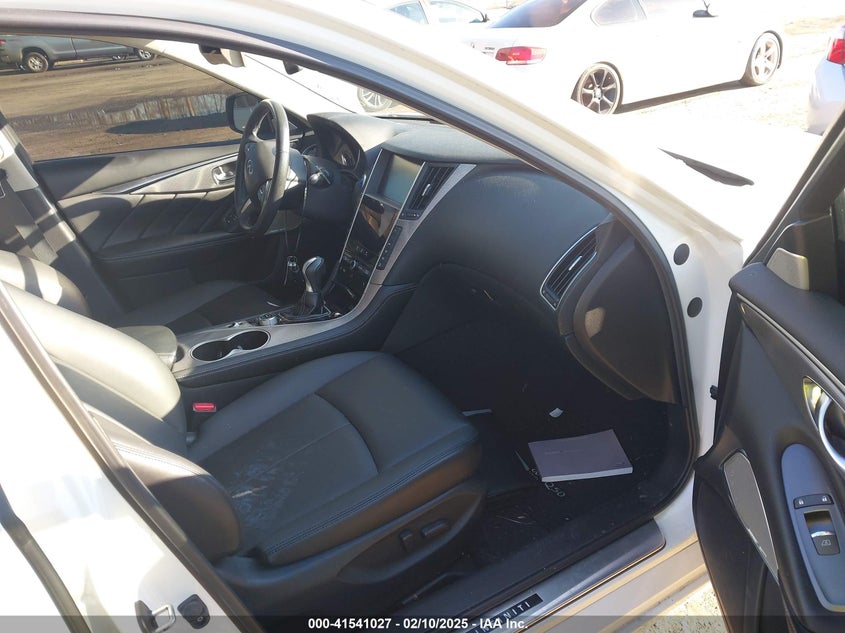 2017 INFINITI Q50 VIN: JN1EV7AR6HM832138