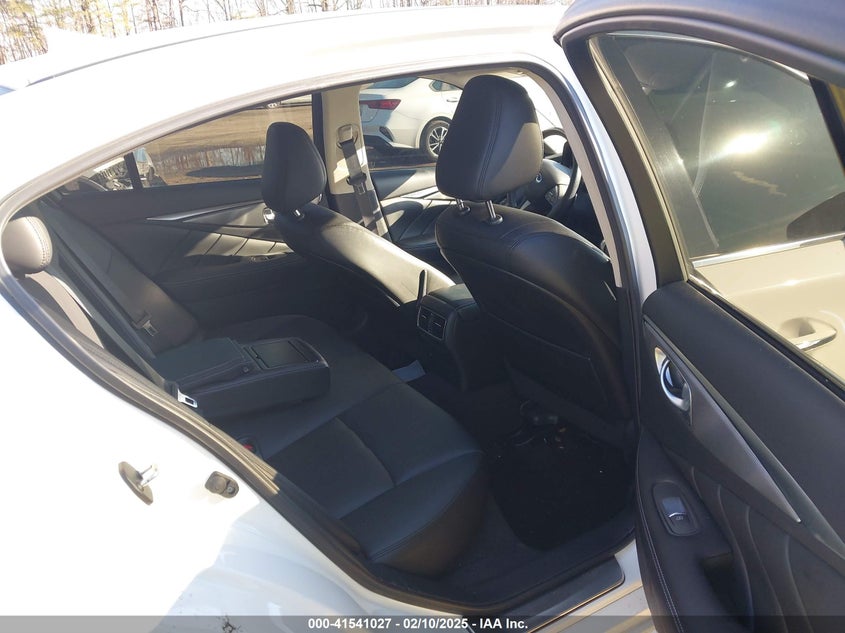 2017 INFINITI Q50 VIN: JN1EV7AR6HM832138