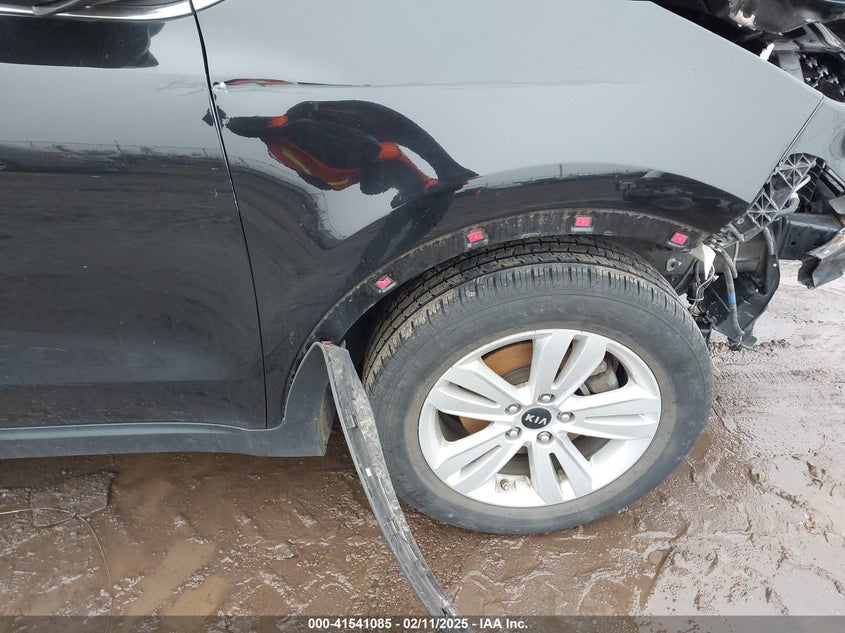 VIN KNDPM3AC0J7474164 2018 KIA SPORTAGE LX
