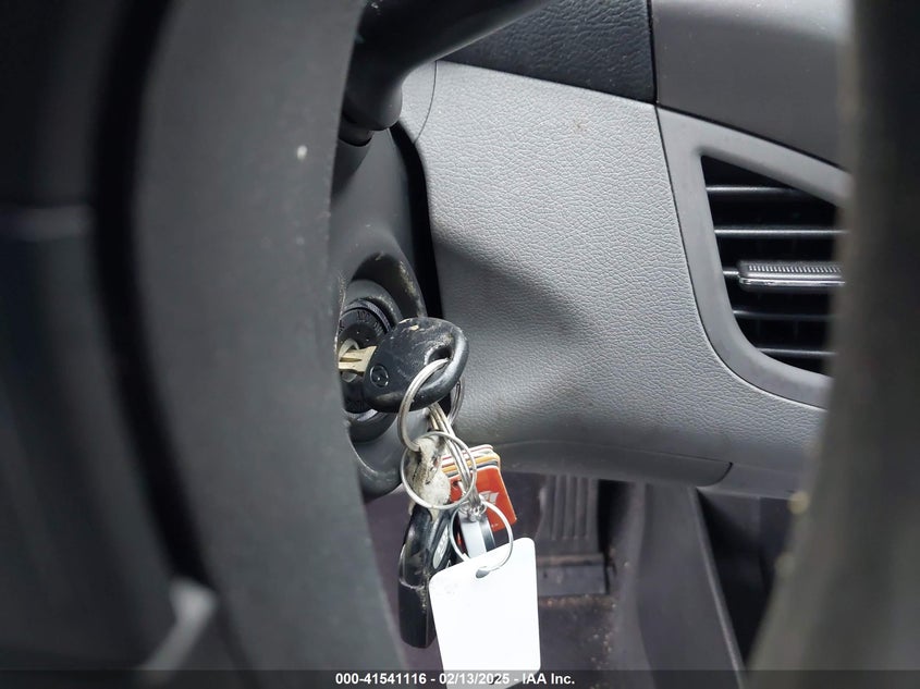 2013 HYUNDAI ELANTRA VIN: KMHDH4AE0DU835215