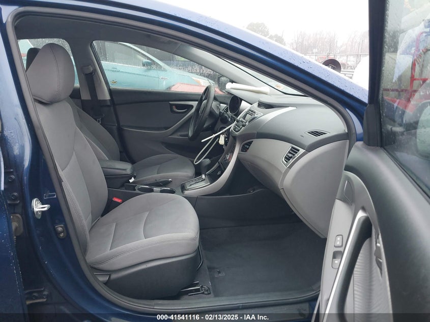 2013 HYUNDAI ELANTRA VIN: KMHDH4AE0DU835215
