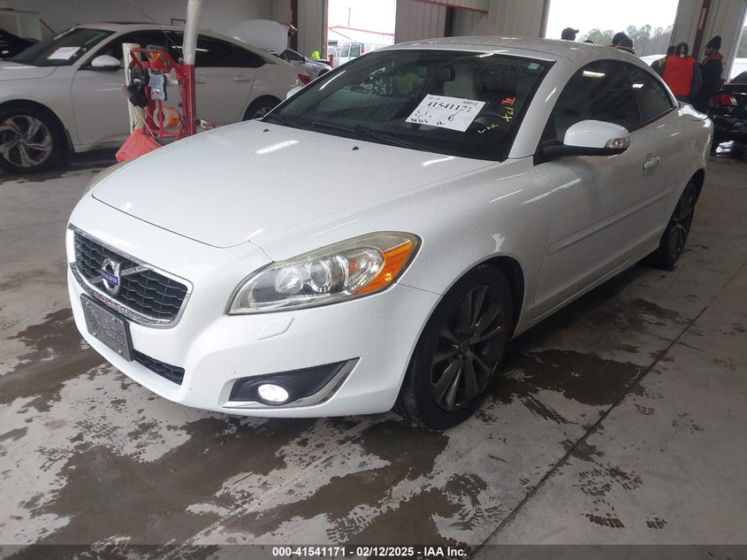 2013 VOLVO C70 VIN: YV1672MC9DJ139186