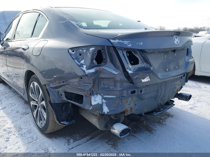 2014 HONDA ACCORD VIN: 1HGCR2F56EA072048