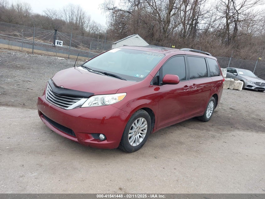 2013 TOYOTA SIENNA VIN: 5TDYK3DCXDS392491