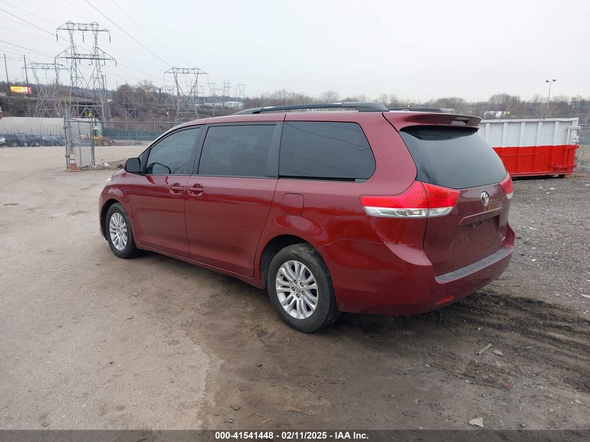 2013 TOYOTA SIENNA VIN: 5TDYK3DCXDS392491