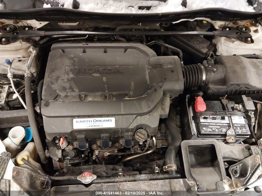 2013 HONDA ACCORD VIN: 1HGCR3F88DA800340