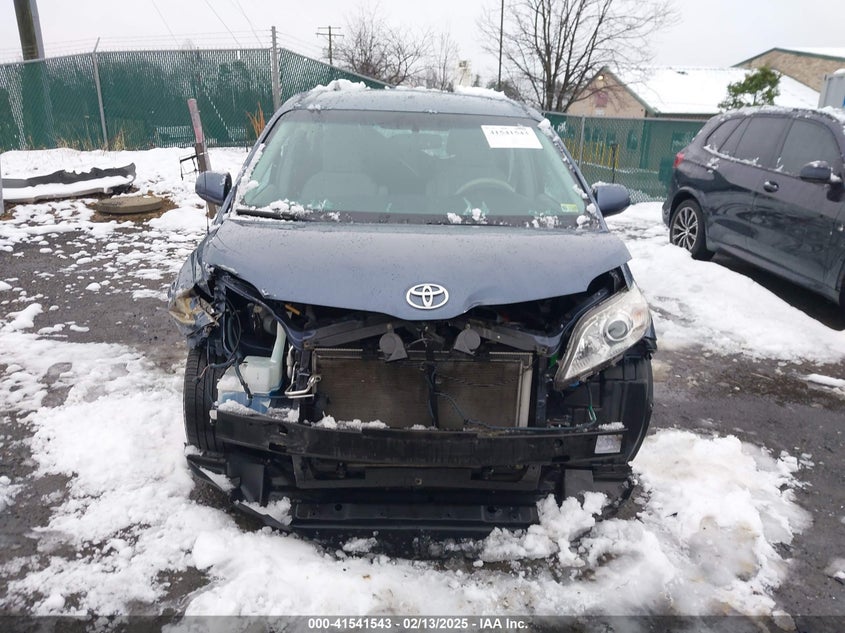 2013 TOYOTA SIENNA VIN: 5TDKK3DC1DS358106