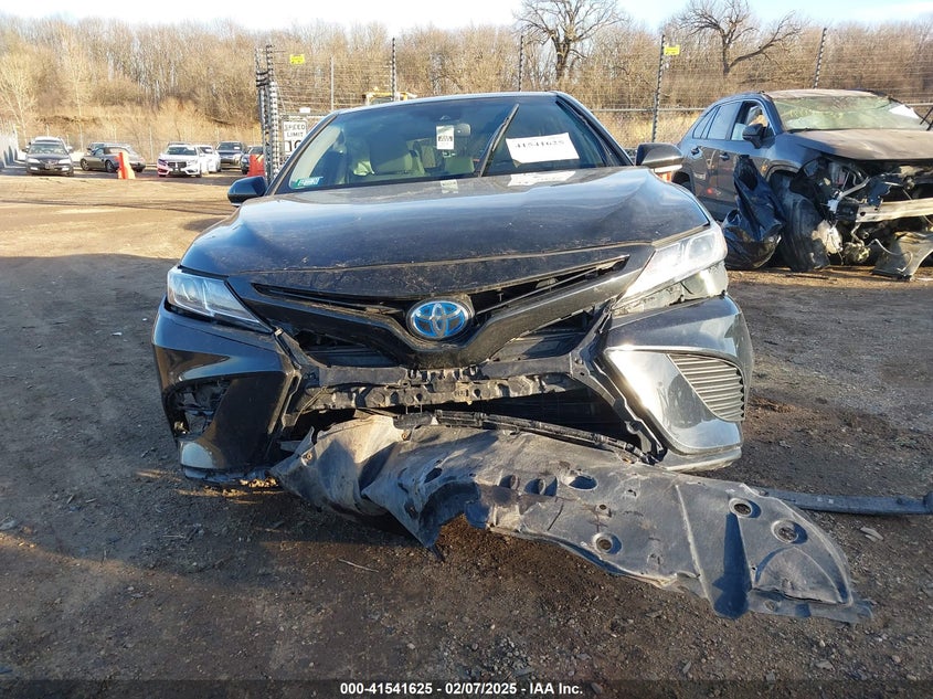 2018 TOYOTA CAMRY HYBRID VIN: 4T1B21HK8JU500072