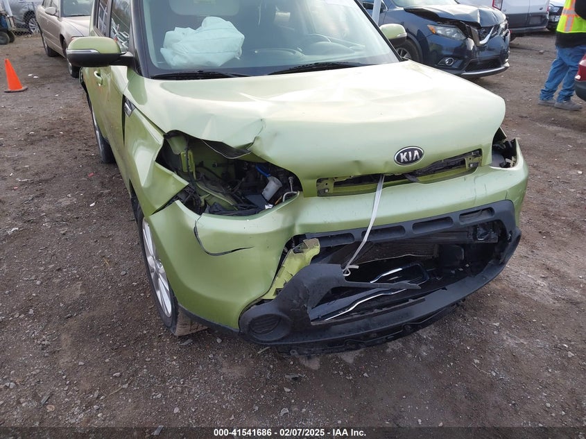 2014 KIA SOUL + - KNDJP3A55E7744834