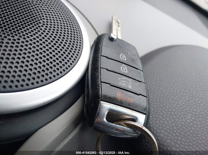 2016 KIA SOUL + - KNDJP3A52G7380486