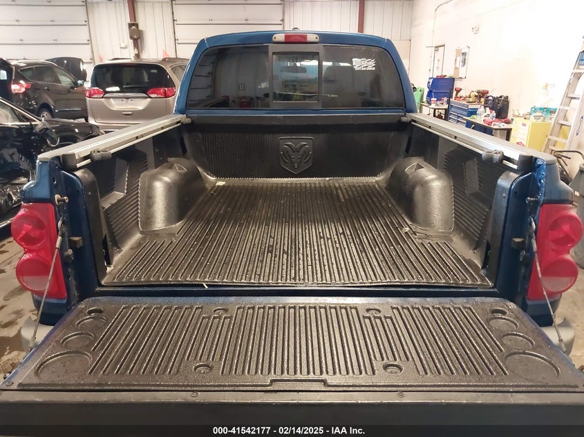 2008 DODGE DAKOTA VIN: 1D7HW58N08S637068