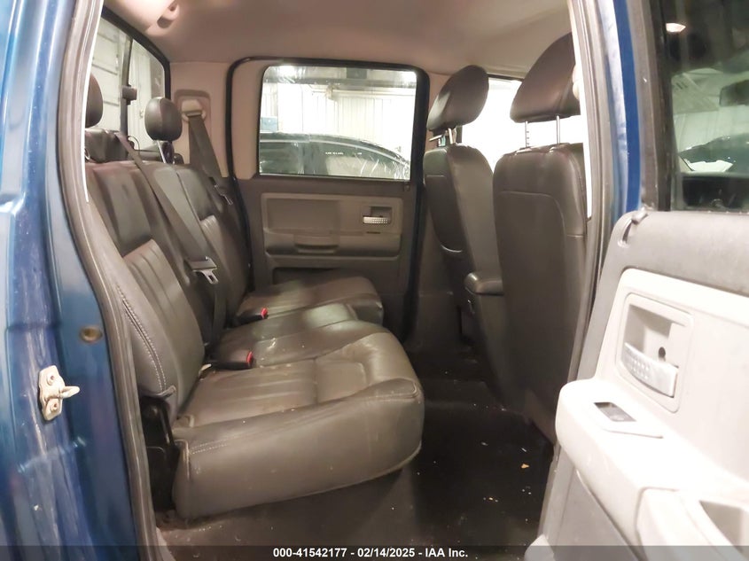 2008 DODGE DAKOTA VIN: 1D7HW58N08S637068