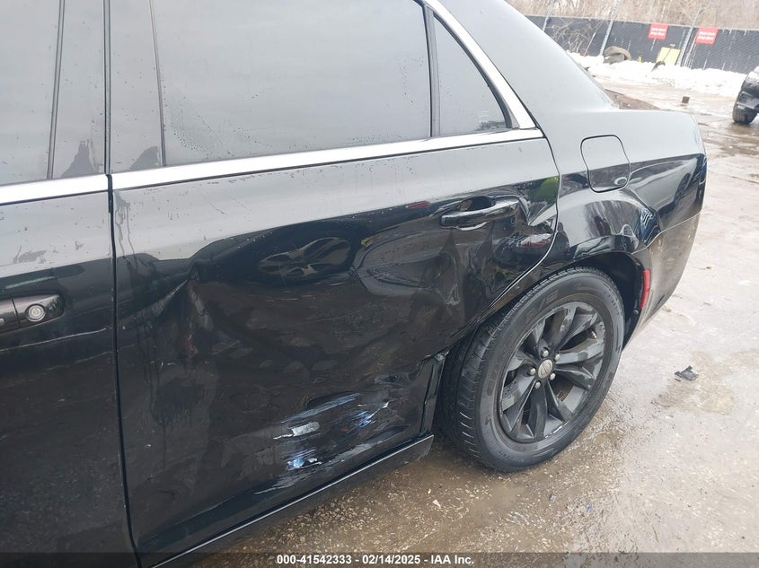 2015 CHRYSLER 300 LIMITED - 2C3CCAAG2FH786446