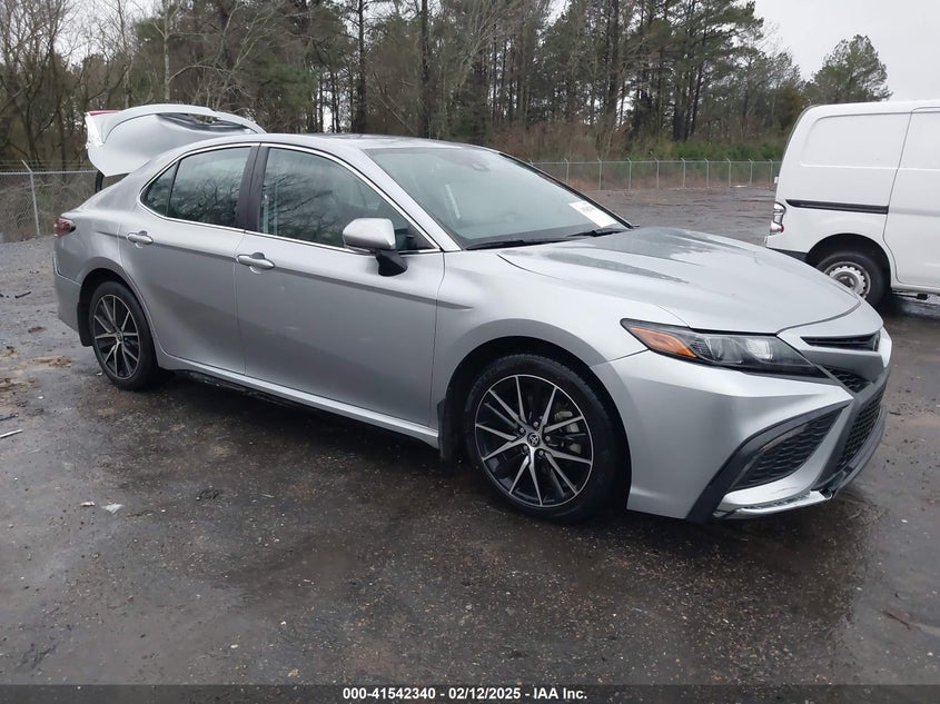 TOYOTA CAMRY SE 2022