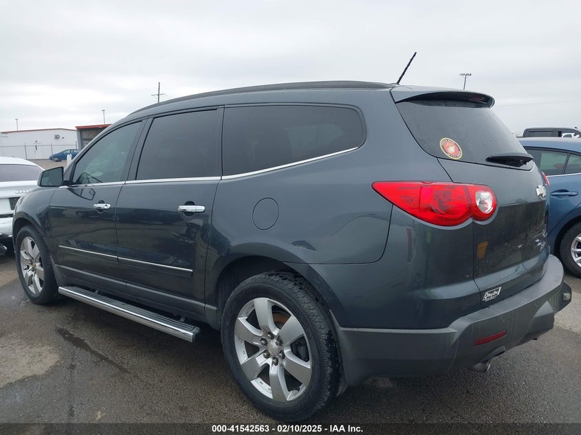 2011 CHEVROLET TRAVERSE VIN: 1GNKRLED8BJ186211