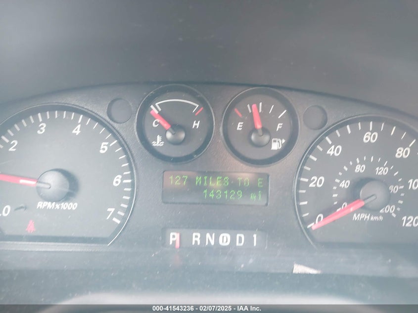 2007 FORD TAURUS VIN: 1FAFP53U27A107658