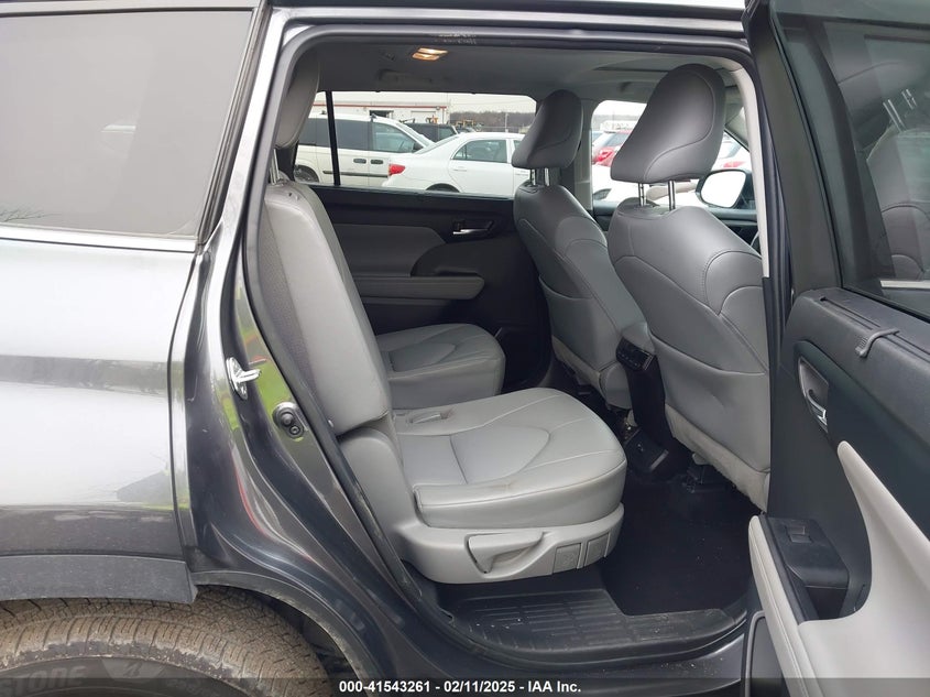 2022 TOYOTA HIGHLANDER VIN: 5TDGZRBHXNS570927