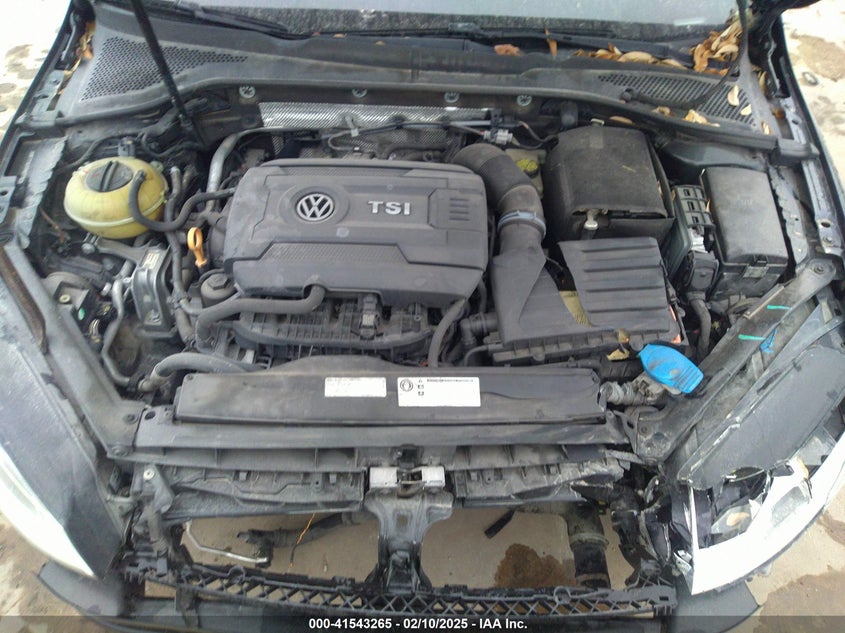 2015 VOLKSWAGEN GOLF GTI 2.0T SE 2-DOOR - 3VWTT7AU5FM057828