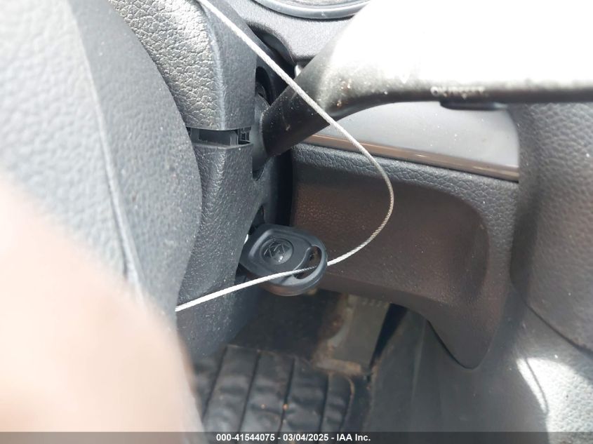 2011 Volkswagen Golf 2.5L 4-Door VIN: WVWDA7AJ1BW330678 Lot: 41544075