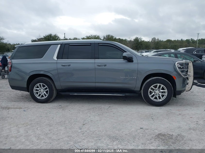 2022 CHEVROLET SUBURBAN VIN: 1GNSCCKD2NR147903