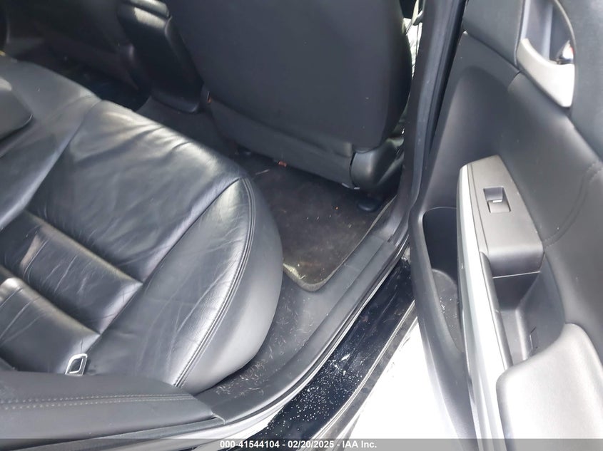 2009 HONDA ACCORD VIN: 1HGCP26869A122842