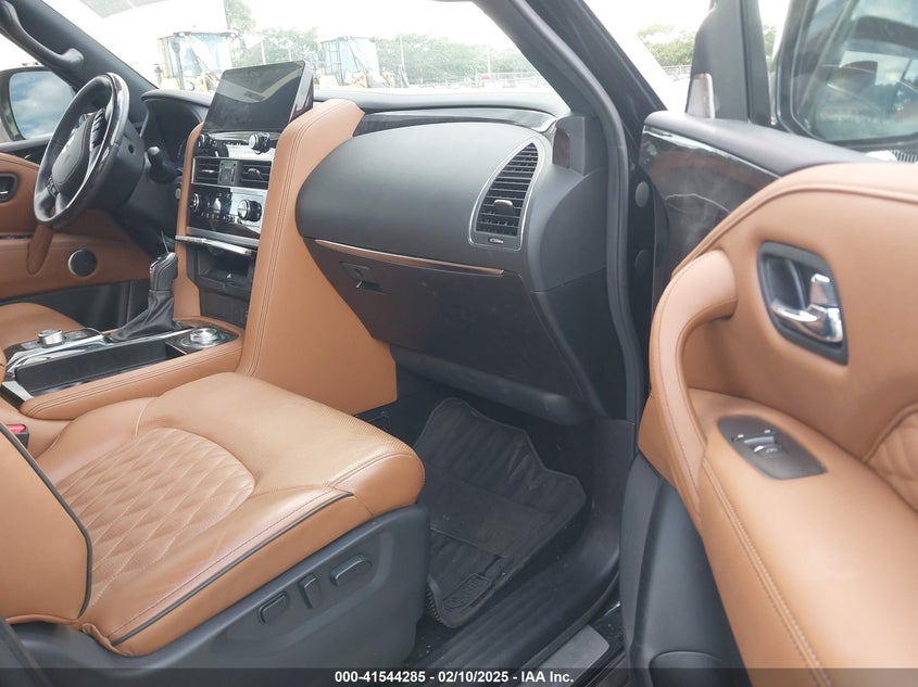 2023 INFINITI QX80 VIN: JN8AZ2BE8P9307568