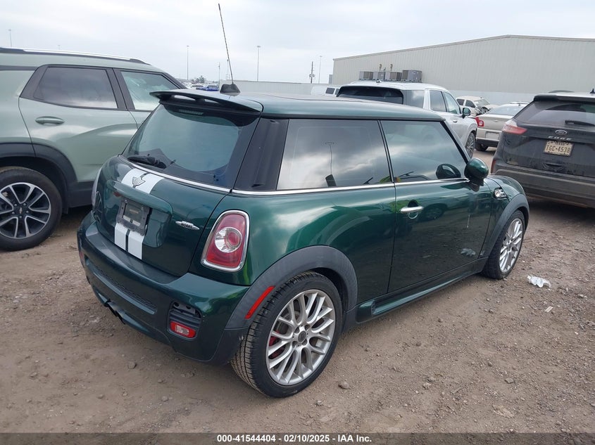 2013 MINI HARDTOP VIN: WMWSU9C56DT722096