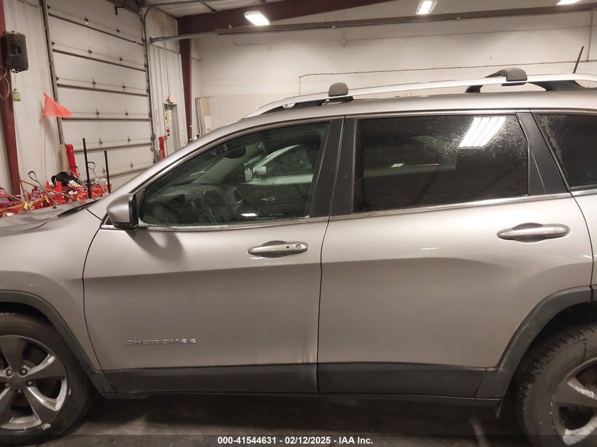 2019 JEEP CHEROKEE VIN: 1C4PJMDN1KD179217