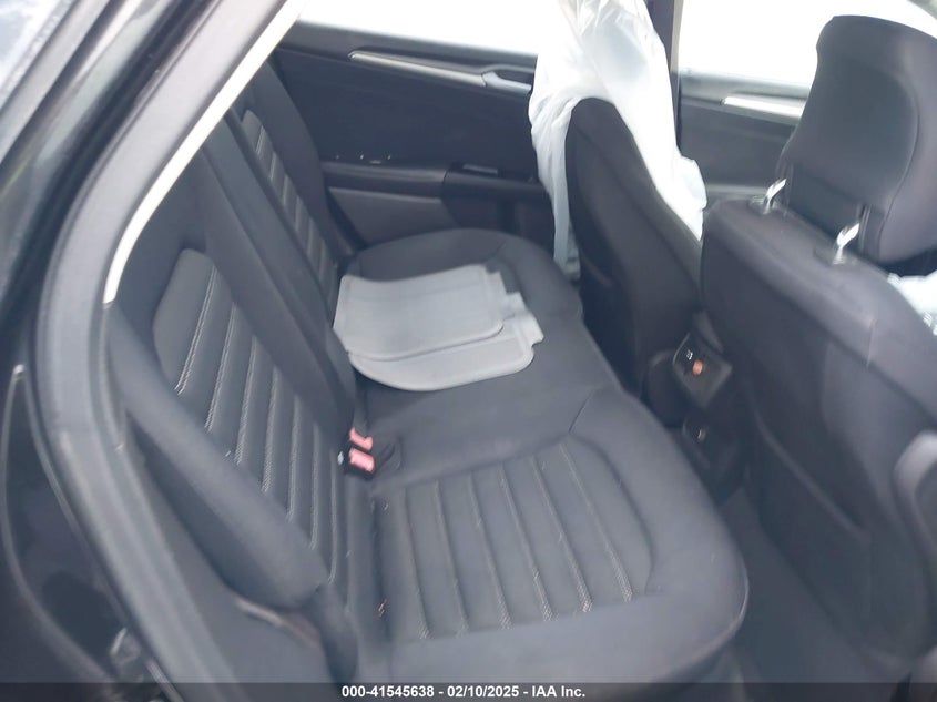 2013 FORD FUSION auction photo 8