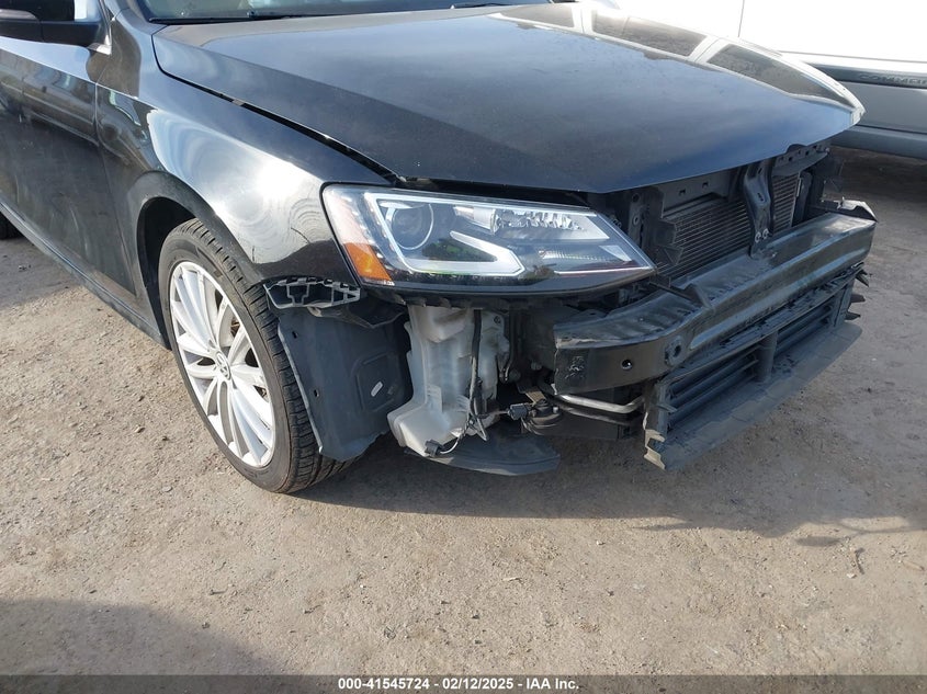 2015 VOLKSWAGEN JETTA VIN: 3VWD17AJ9FM287145