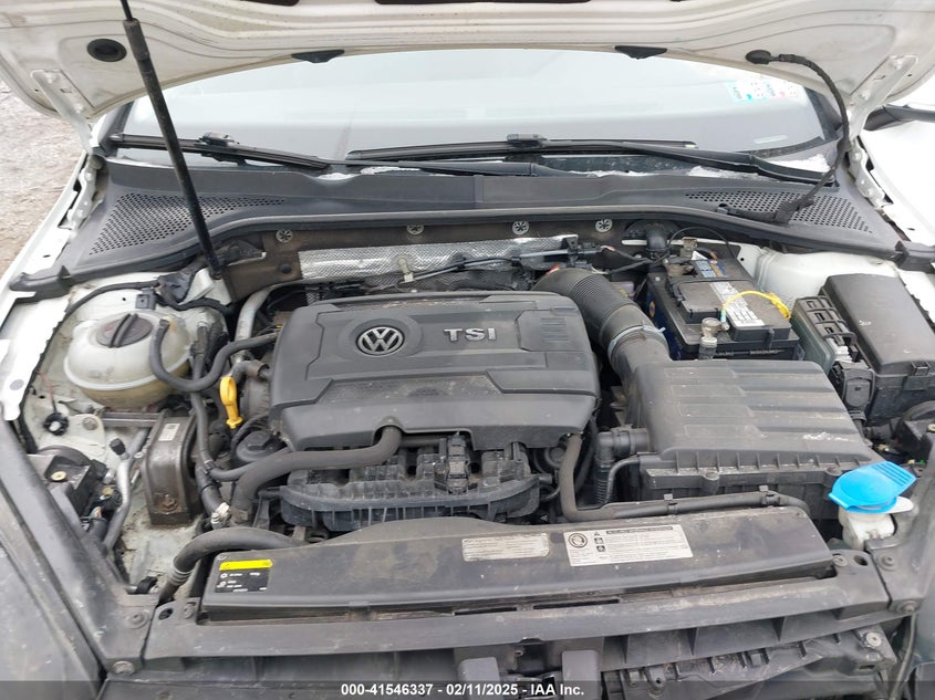 2015 VOLKSWAGEN GOLF LAUNCH EDITION 2-DOOR - 3VW817AUXFM024318