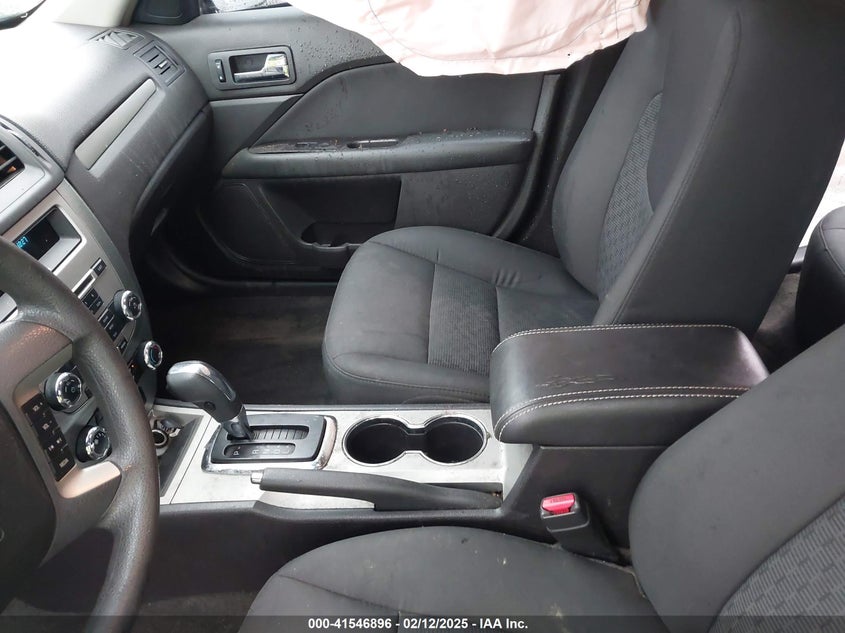 2011 FORD FUSION VIN: 3FAHP0HA1BR242834