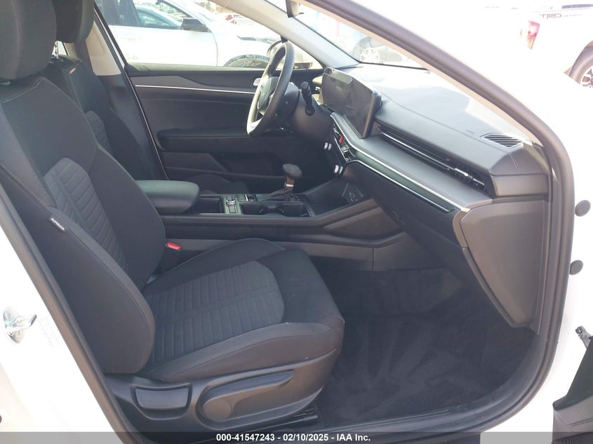 2025 KIA K5 VIN: KNAG24J77S5281535