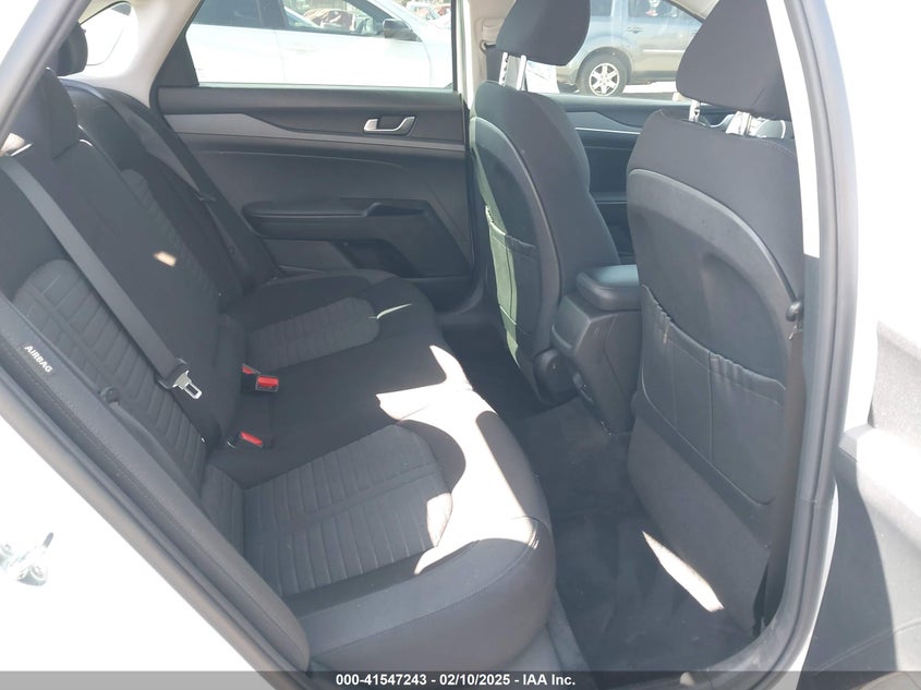 2025 KIA K5 VIN: KNAG24J77S5281535