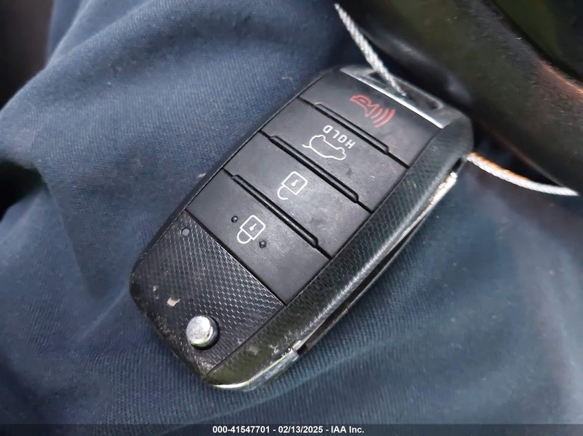 2015 KIA SOUL VIN: KNDJP3A51F7176017