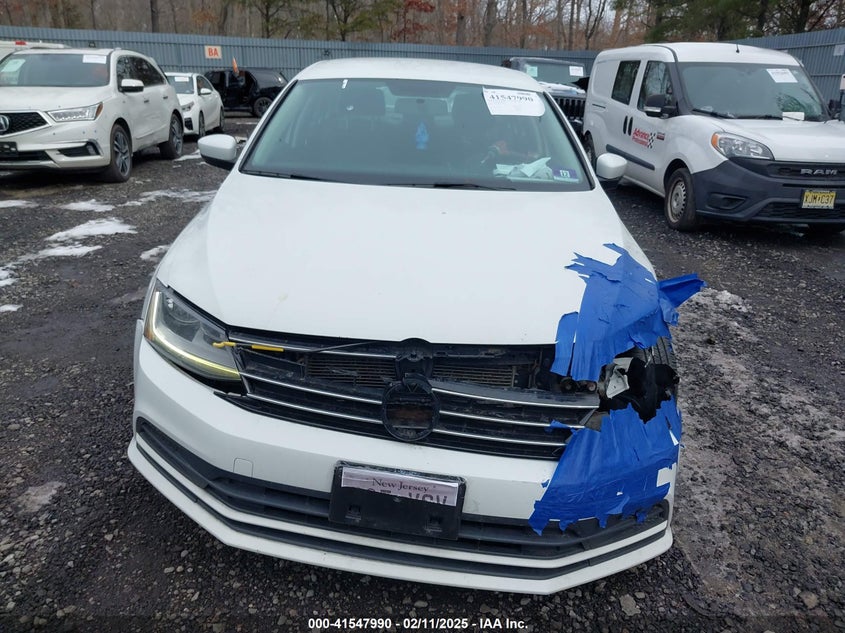 2017 VOLKSWAGEN JETTA VIN: 3VW2B7AJ8HM224240