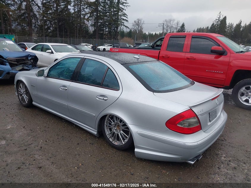 2007 MERCEDES-BENZ E 63 AMG VIN: WDBUF77X37B042817