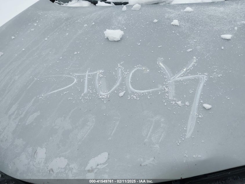 2017 TOYOTA RAV4 LE - 2T3BFREV2HW574591