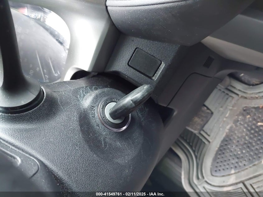 2017 TOYOTA RAV4 LE - 2T3BFREV2HW574591