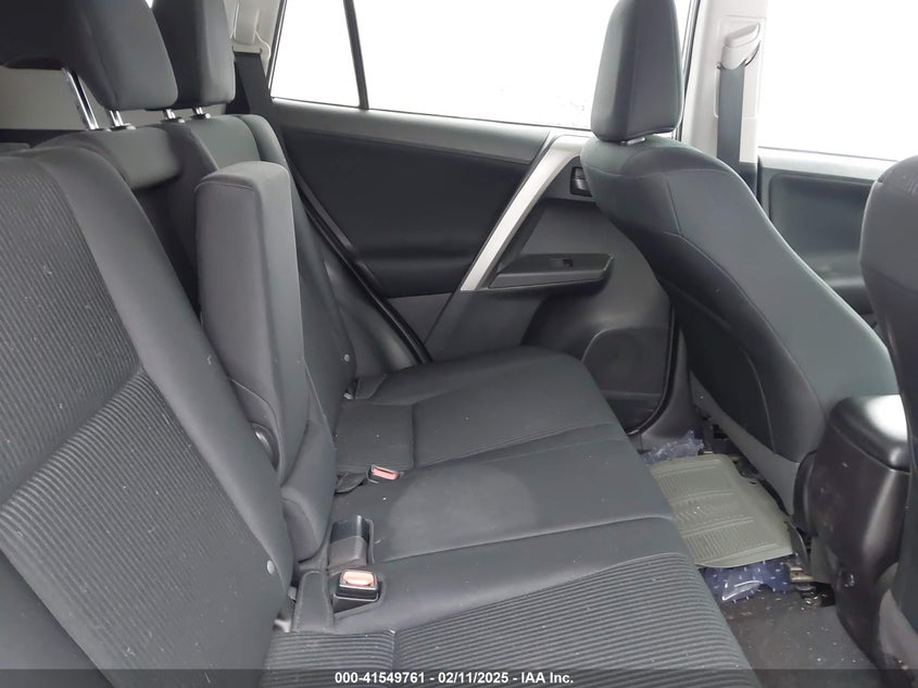 2017 TOYOTA RAV4 LE - 2T3BFREV2HW574591