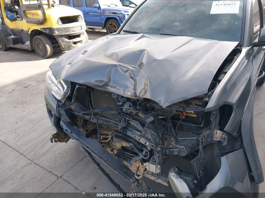 2017 TOYOTA TACOMA DBL CAB/SR/TRDSPT/OR/PRO - 3TMCZ5ANXHM065327