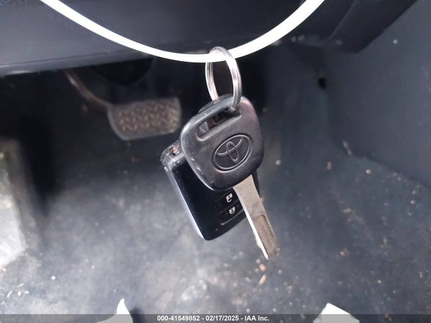 2017 TOYOTA TACOMA DBL CAB/SR/TRDSPT/OR/PRO - 3TMCZ5ANXHM065327