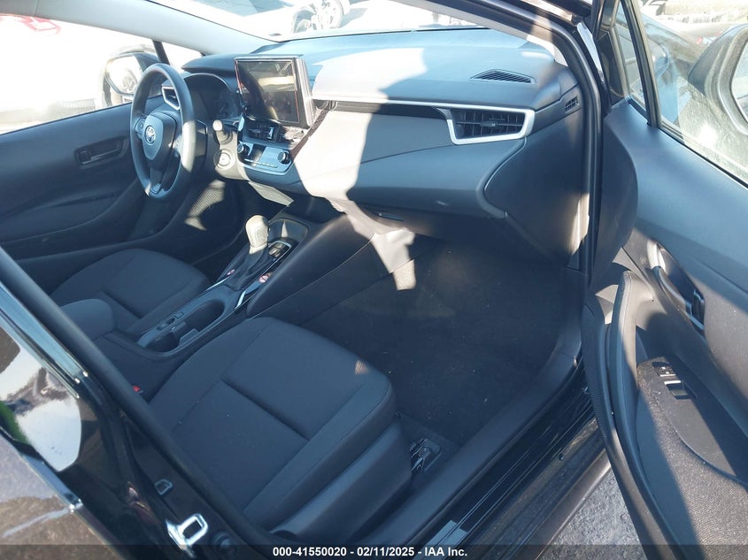 2025 TOYOTA COROLLA LE - 5YFB4MDE3SP246463