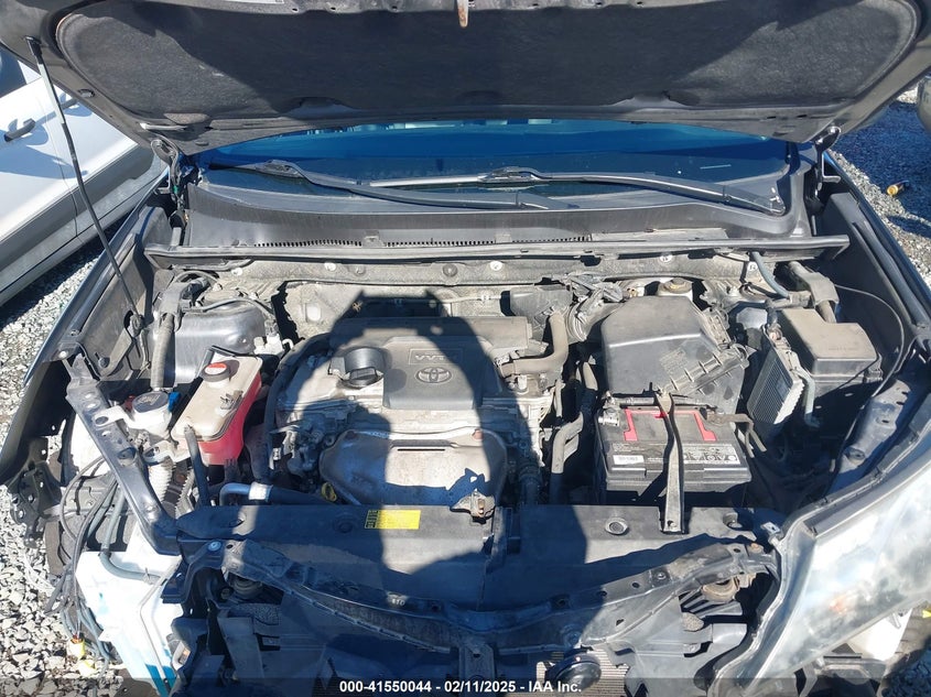 2015 TOYOTA RAV4 LE - JTMBFREV1FD120620