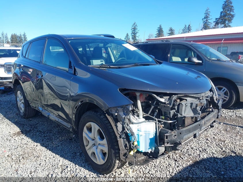 2015 TOYOTA RAV4 LE - JTMBFREV1FD120620