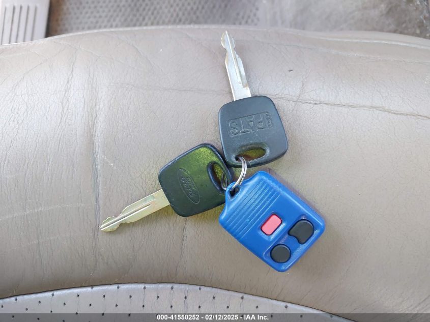 2000 Ford Explorer Limited VIN: 1FMZU85P5YZB46204 Lot: 41550252